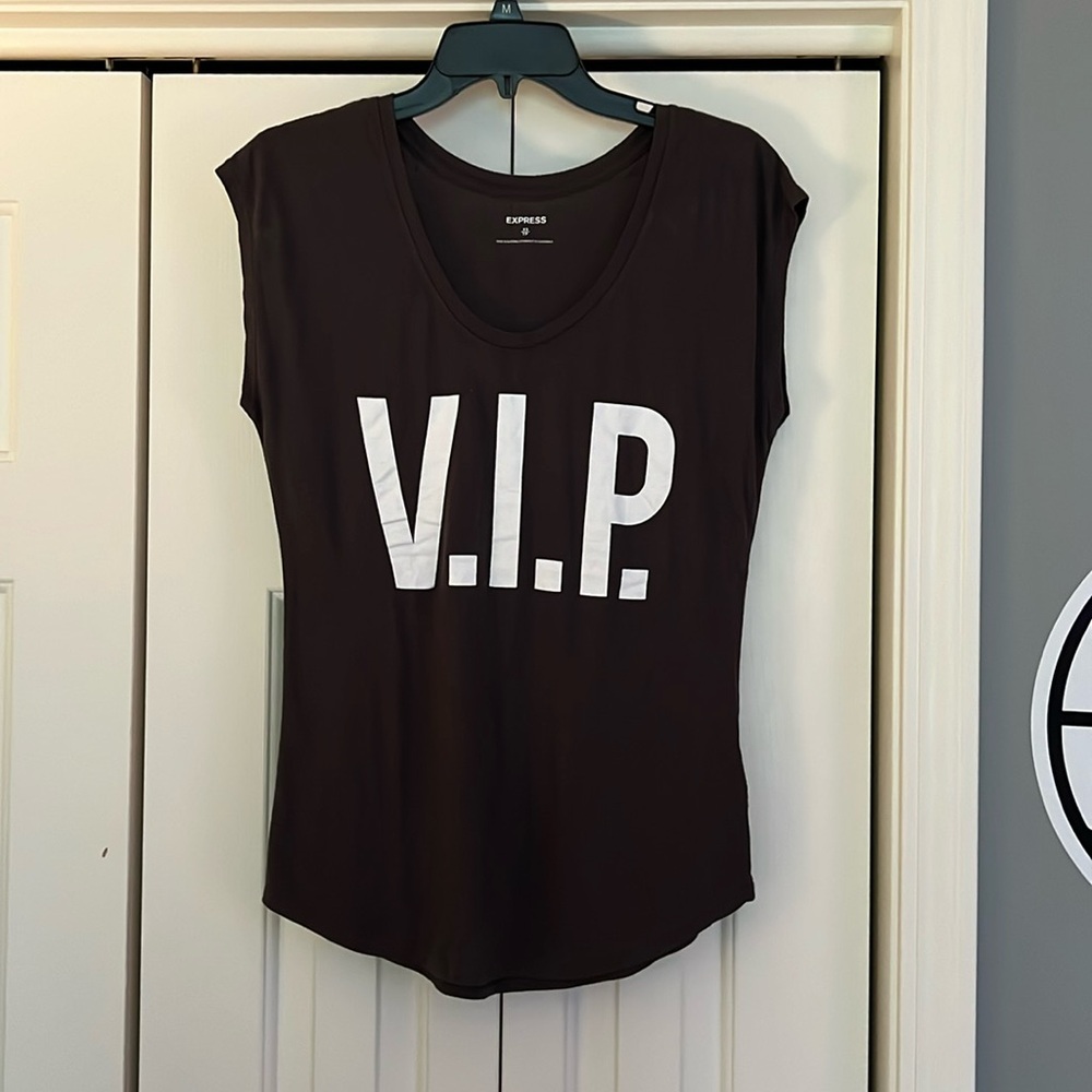 Express women/juniors tee shirt